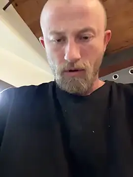 BIGWHITECOCKDOC36 online show from January 20, 11:24 am