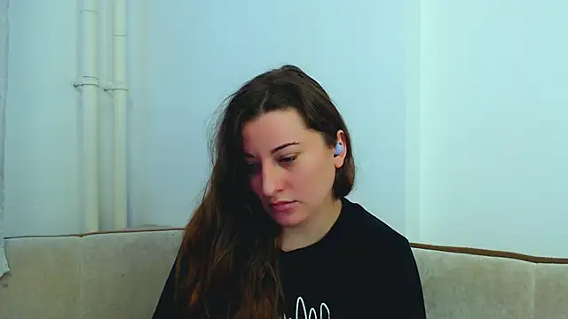 Helen Adams  online show from January 7, 8:03 am