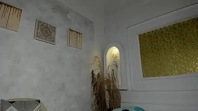 Tahira 21  online show from October 8, 7:33 pm