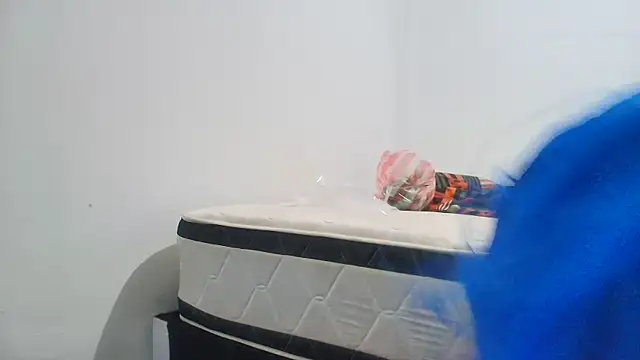 Snapshot of barbara_anal_squirt_ chatting on June 17, 2:58 am barbara anal squirt online show from June 17, 2:58 am