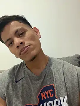 Snapshot of bbchocolate27 chatting on March 6, 10:06 pm bbchocolate27 online show from March 6, 10:06 pm