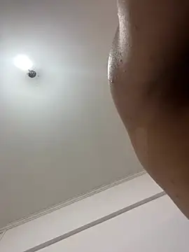 Snapshot of bbchocolate27 chatting on March 17, 11:19 pm bbchocolate27 online show from March 17, 11:19 pm