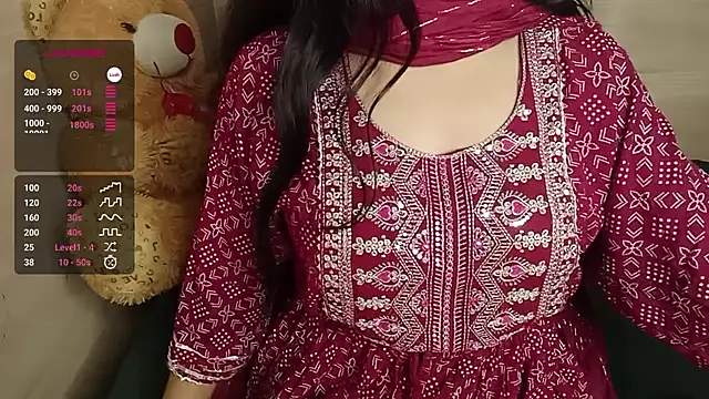 shuhana  online show from December 4, 1:25 am