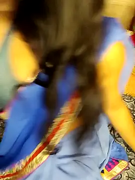 shuhana  online show from December 7, 1:36 am