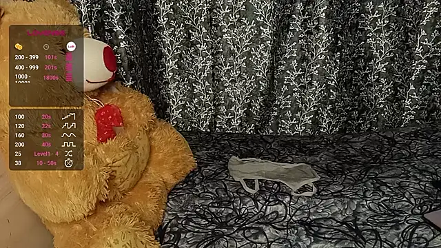 shuhana  online show from February 3, 1:09 am