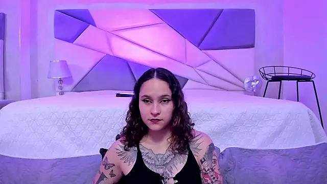 AnnyThompson  online show from January 26, 12:58 am