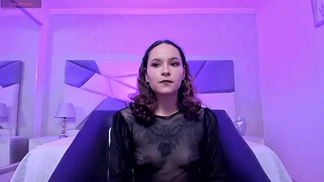 AnnyThompson  online show from February 24, 9:20 pm