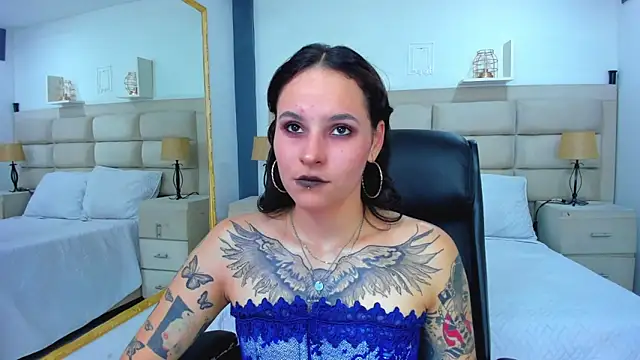 AnnyThompson  online show from September 15, 8:42 pm