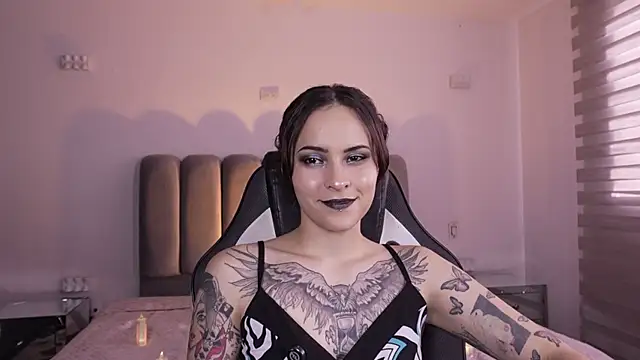 AnnyThompson  online show from January 16, 9:08 pm