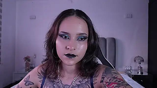 Snapshot of AnnyThompson_ chatting on March 6, 9:44 pm AnnyThompson online show from March 6, 9:44 pm