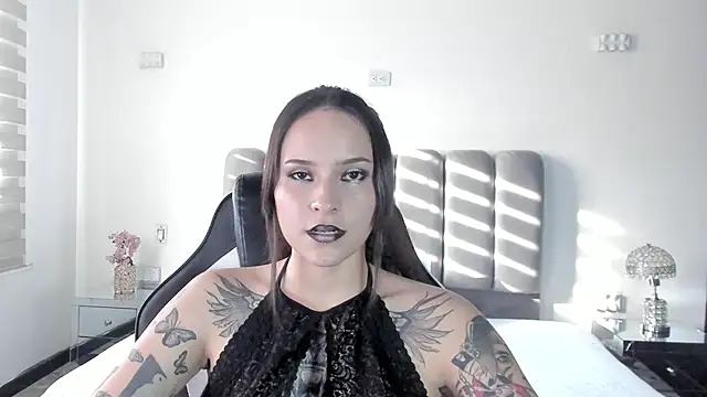 Snapshot of AnnyThompson_ chatting on March 9, 10:03 pm AnnyThompson online show from March 9, 10:03 pm