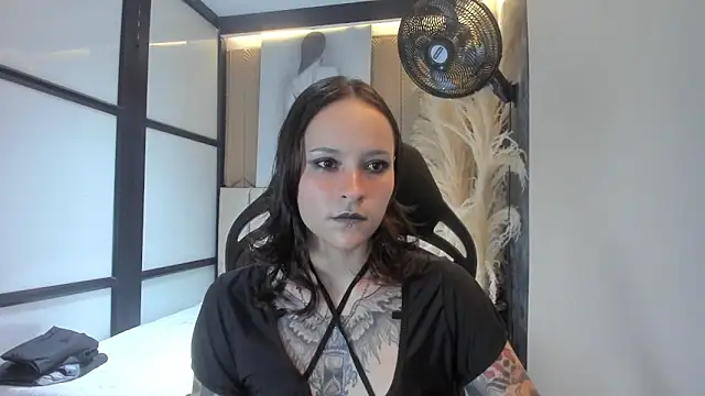 Snapshot of AnnyThompson_ chatting on March 23, 10:25 pm AnnyThompson online show from March 23, 10:25 pm