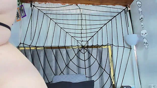 Snapshot of Zoe_Curvy chatting on October 8, 12:25 pm Zoe Curvy online show from October 8, 12:25 pm