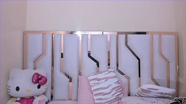 Snapshot of TifanyChill chatting on October 5, 5:33 pm TifanyChill online show from October 5, 5:33 pm