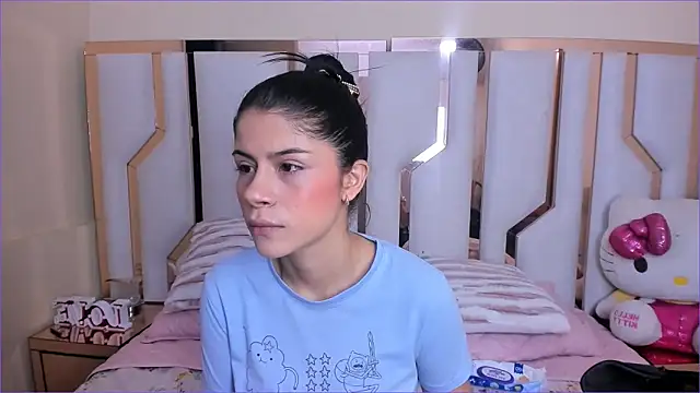 Snapshot of TifanyChill chatting on November 4, 7:46 pm TifanyChill online show from November 4, 7:46 pm