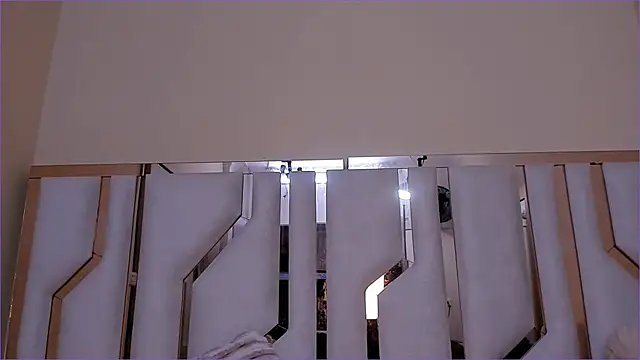 Snapshot of TifanyChill chatting on January 6, 7:06 pm TifanyChill online show from January 6, 7:06 pm