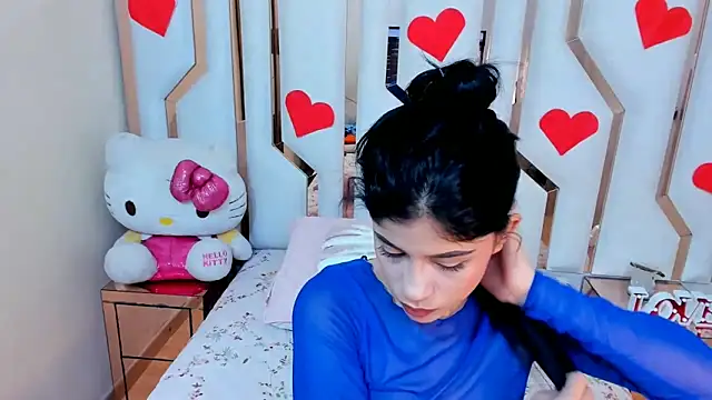 Snapshot of TifanyChill chatting on February 16, 7:43 pm TifanyChill online show from February 16, 7:43 pm