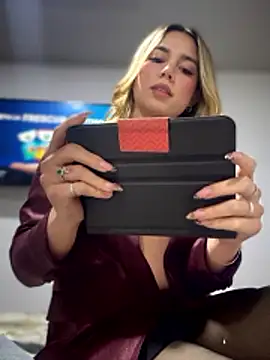 Jules Anderson online show from January 9, 11:17 pm