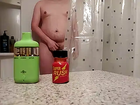 Snapshot of 420getsmehorny chatting on December 22, 11:41 pm 420getsmehorny online show from December 22, 11:41 pm