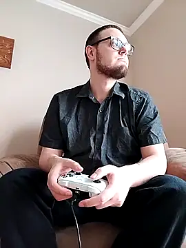 Snapshot of 420getsmehorny chatting on September 10, 5:02 pm 420getsmehorny online show from September 10, 5:02 pm