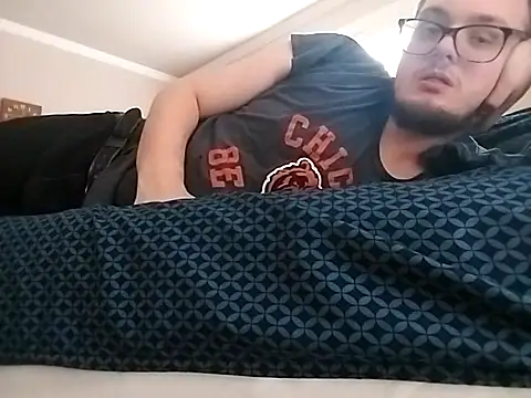 Snapshot of 420getsmehorny chatting on September 22, 6:21 pm 420getsmehorny online show from September 22, 6:21 pm