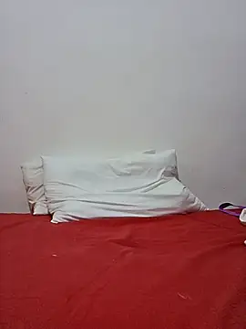 Snapshot of altinya chatting on July 7, 10:14 pm altinya online show from July 7, 10:14 pm