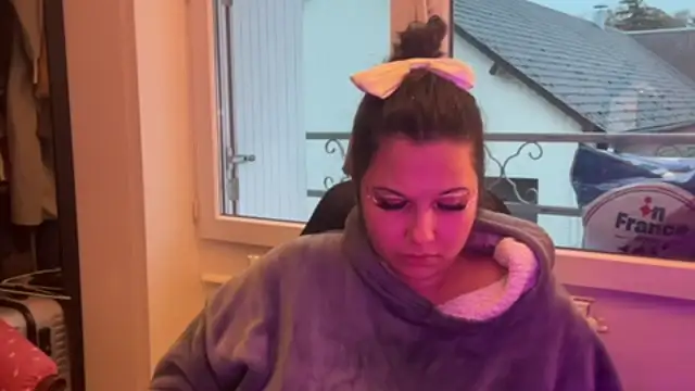 minette-sexy online show from November 22, 4:17 pm