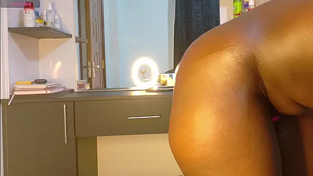 Snapshot of online_bestie chatting on September 14, 10:58 am online bestie online show from September 14, 10:58 am