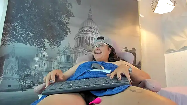 Snapshot of snowflake_xxx chatting on October 8, 2:36 pm snowflake xxx online show from October 8, 2:36 pm