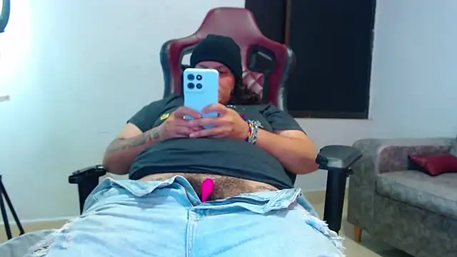 Snapshot of snowflake_xxx chatting on October 12, 1:48 am snowflake xxx online show from October 12, 1:48 am