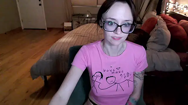 Snapshot of Plantbabeee chatting on March 17, 5:56 am Plantbabeee online show from March 17, 5:56 am