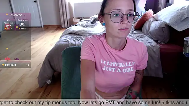 Snapshot of Plantbabeee chatting on September 9, 5:56 pm Plantbabeee online show from September 9, 5:56 pm