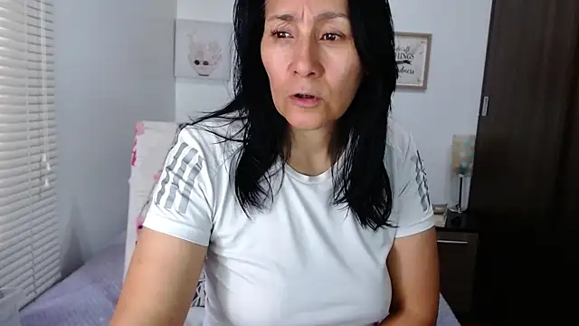 Snapshot of Maira_B chatting on April 16, 6:19 pm Maira B online show from April 16, 6:19 pm