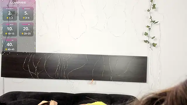 eleecttraa 12 online show from December 3, 10:29 pm