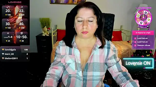 Julia Dean online show from December 26, 6:43 pm