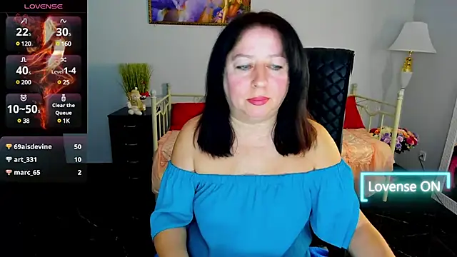Julia Dean online show from January 4, 2:56 pm