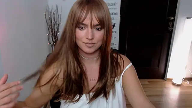 ChloeJewel1 online show from November 25, 1:11 pm