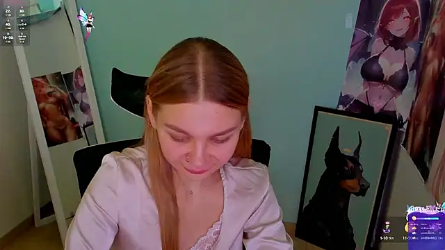 Molly sweetie online show from December 8, 9:46 am