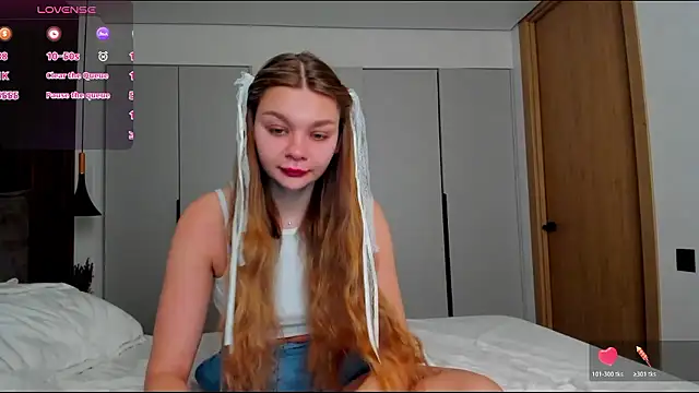 Molly sweetie online show from February 19, 8:32 am