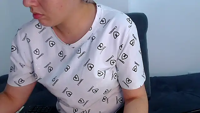 sofi-rojas1 online show from November 6, 11:04 pm