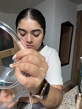 Snapshot of GiselOrtiz chatting on December 4, 10:57 am GiselOrtiz online show from December 4, 10:57 am