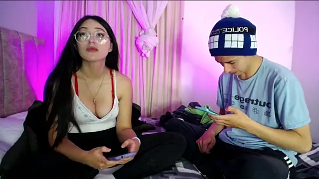 Pinkandyellowpokemon online show from March 17, 3:11 am