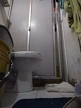 Snapshot of Danielitohot23cm chatting on November 14, 12:53 am Danielitohot23cm online show from November 14, 12:53 am