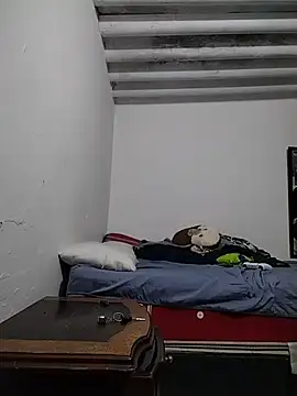 Snapshot of Danielitohot23cm chatting on December 2, 6:30 am Danielitohot23cm online show from December 2, 6:30 am