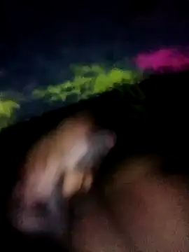 Snapshot of Simon1422 chatting on April 3, 6:17 pm Simon1422 online show from April 3, 6:17 pm