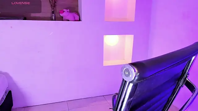 BlakmillerrGilson online show from February 1, 7:55 pm