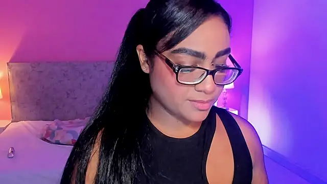 BlakmillerrGilson online show from October 9, 7:56 pm