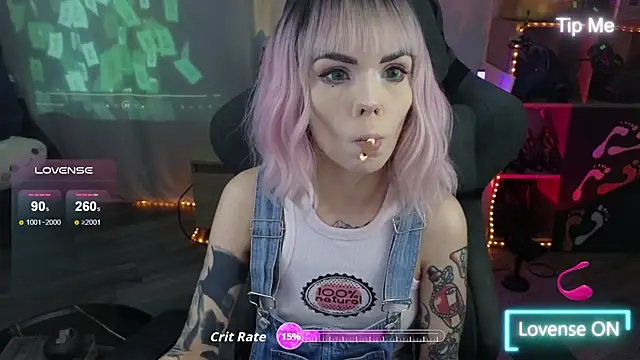 Kerry Kirk online show from November 26, 8:21 pm