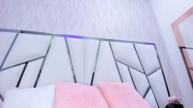  aurora18  online show from January 24, 3:11 am