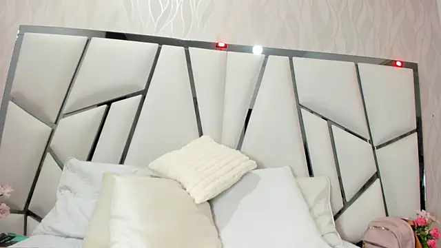  aurora18  online show from October 16, 3:07 am